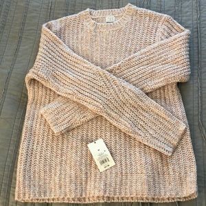 Women’s pink knit sweater